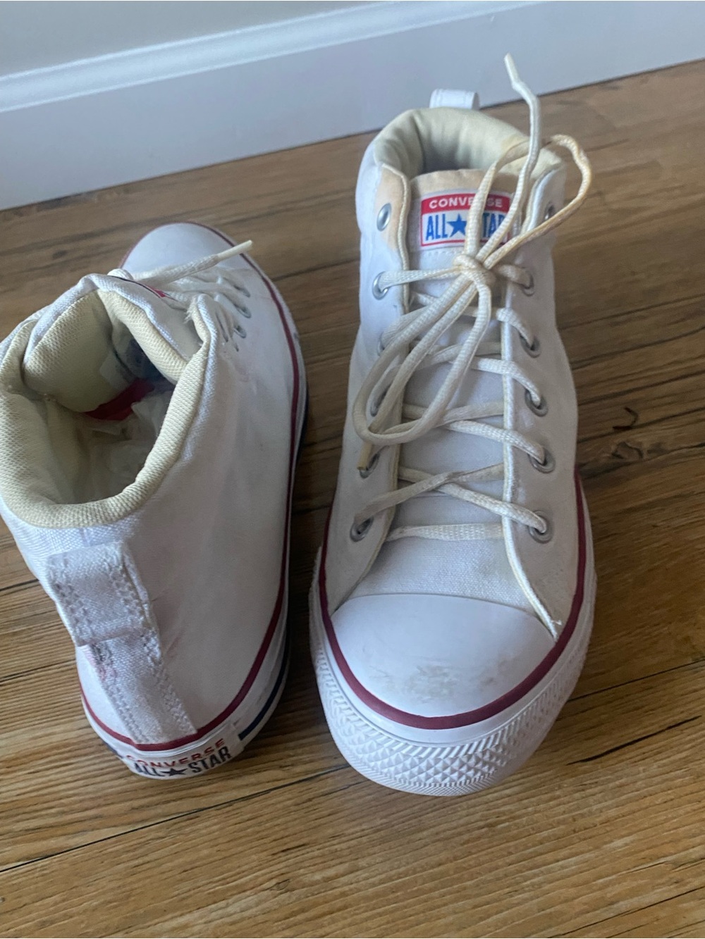 Converse Men’s High-Top Sneakers in White with Red Trim - Picture 6 of 8